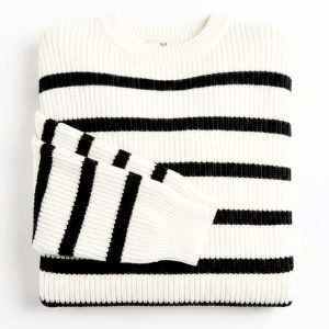 Women's White Pullover With Black Stripes in Egypt 2 بلوفر حريمي تريكو ابيض مخطط اسود فى مصر