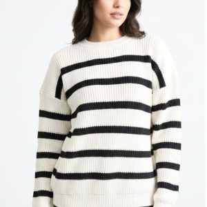 Women's White Tricot Pullover With Black Stripes in Egypt بلوفر حريمي تريكو ابيض مخطط اسود فى مصر