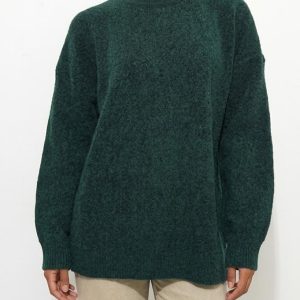 Women's Winter Plain Dark Green Velvet Pullover in Egypt بلوفر قطيفة حريمى شتوى لون زيتى ساده فى مصر